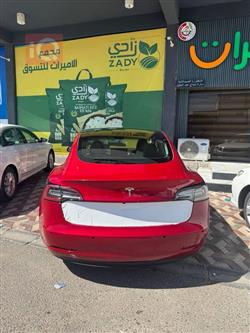 تسلا موديل 3